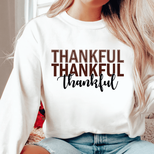 Thankful T-Shirt - Minimalist Thanksgiving Design